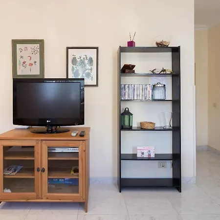 Maya Apartment *