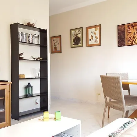 Maya Apartment *